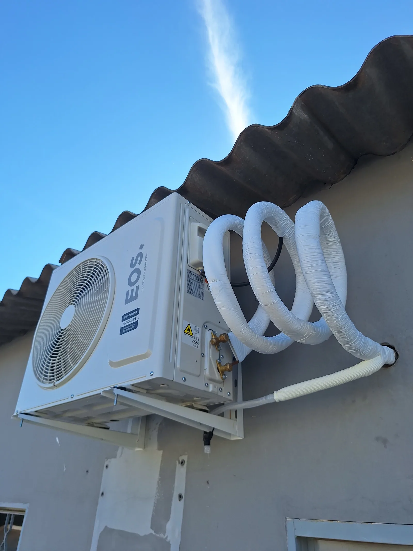 Condensadora EOS Master Inverter — nova instalação